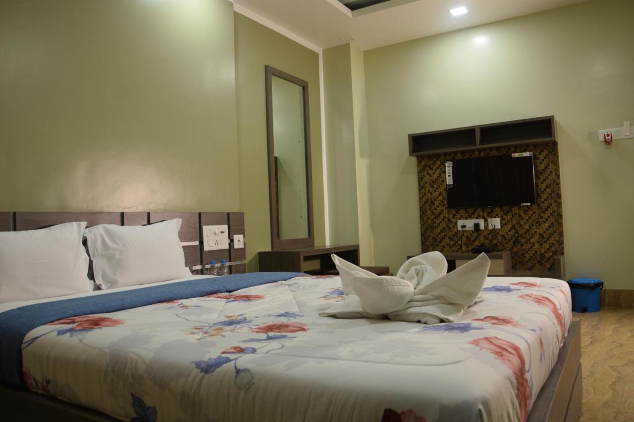 Baharampur Hotel Nandini מראה חיצוני תמונה